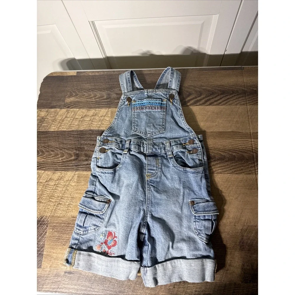 Levi's Overall Shorts Girls 4T Embroidered 99% Cotton Dual Button Sizing Lt Blue